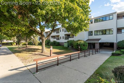 30414 ORCHARD LAKE Road 13 Farmington Hills City MI 48334