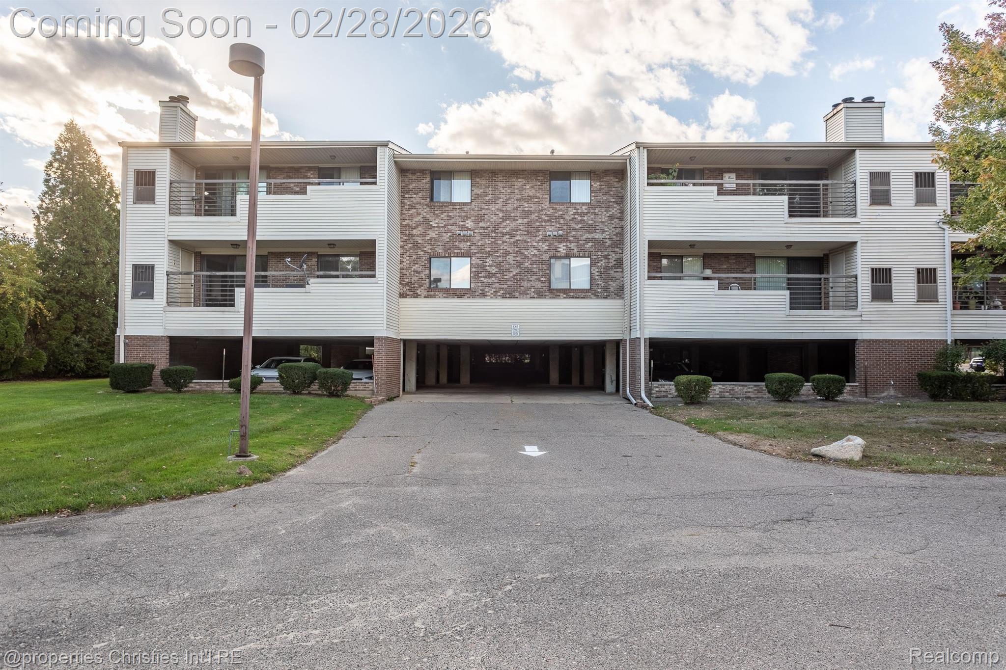 30414 ORCHARD LAKE Road 13