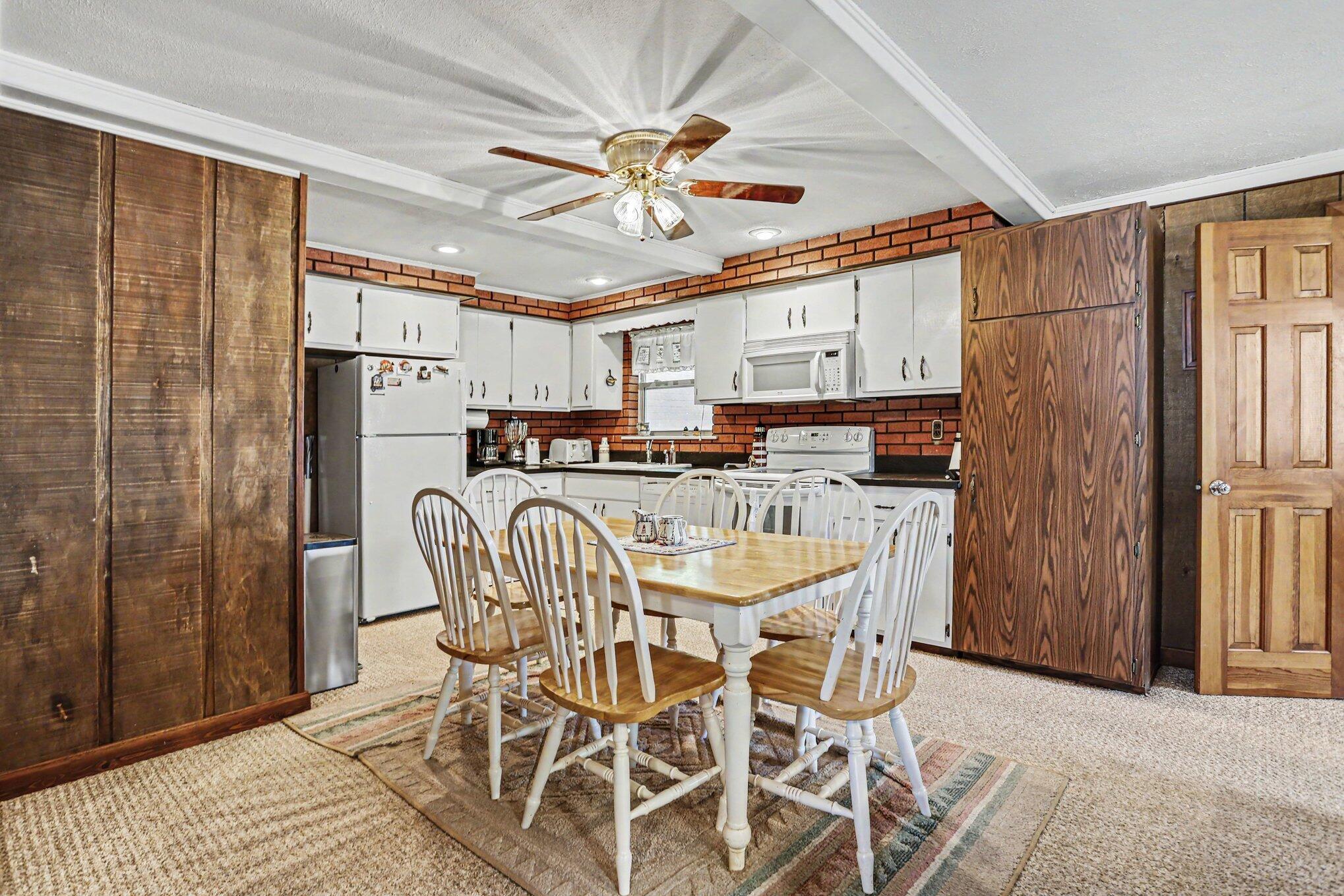 59998 Walters Trail