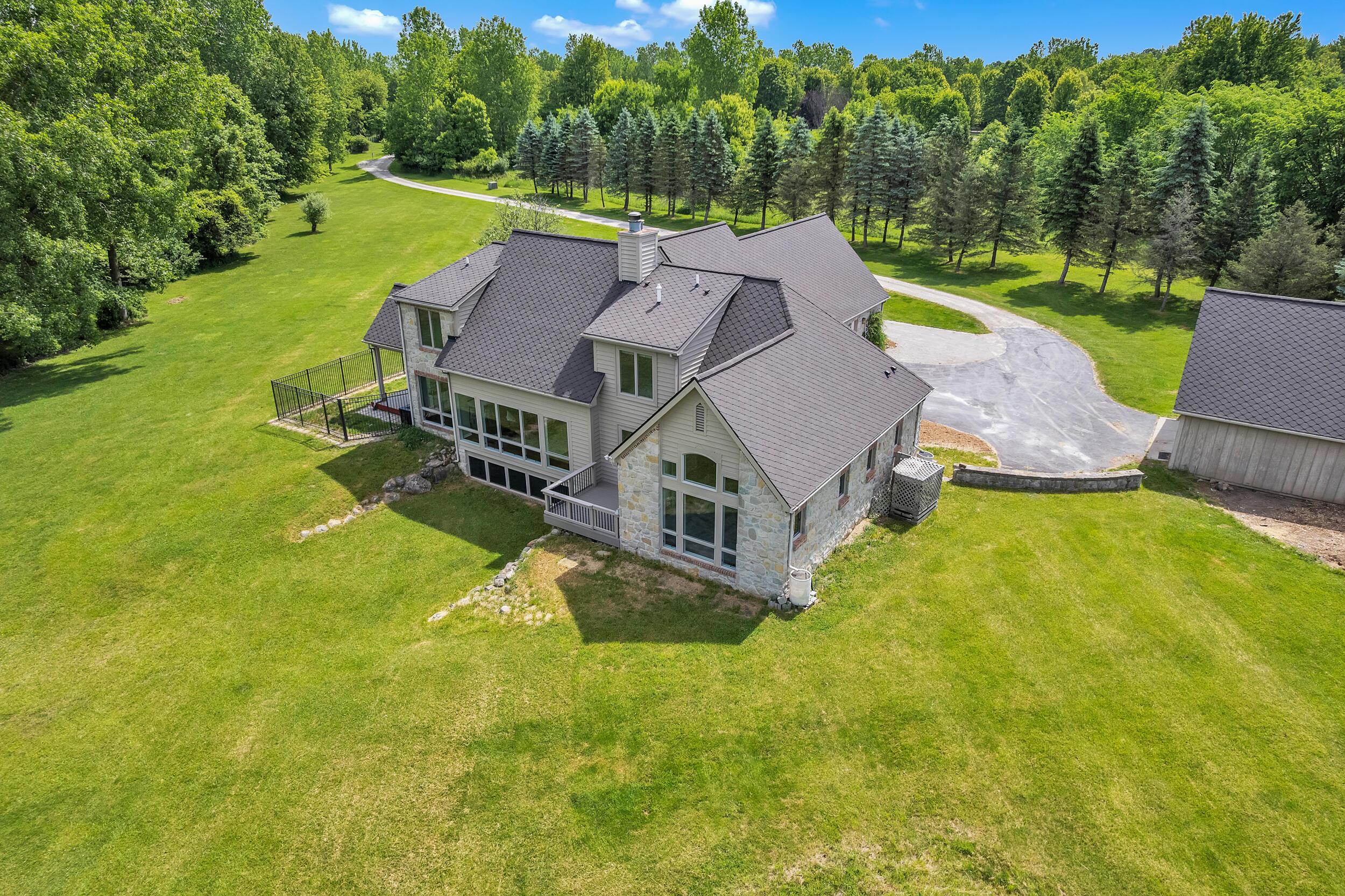 2665 White Tail Court
