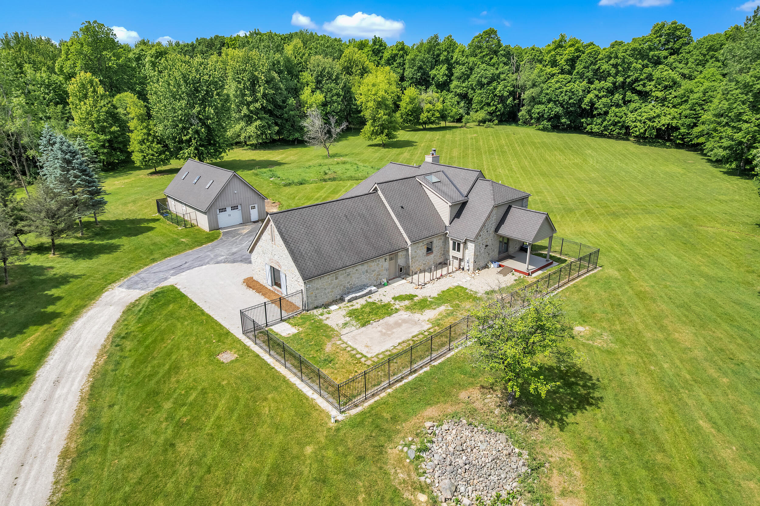 2665 White Tail Court