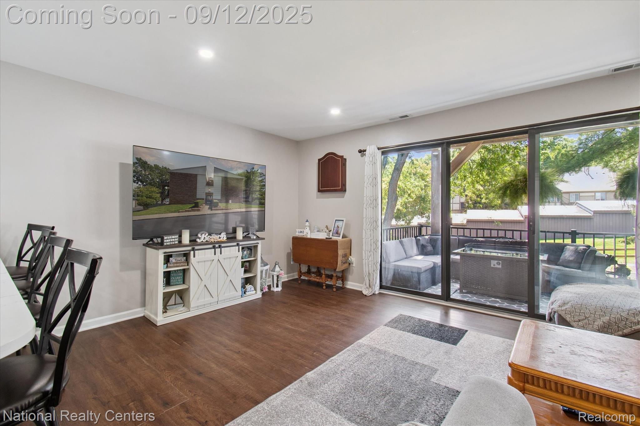 895 S Pontiac Trail C204