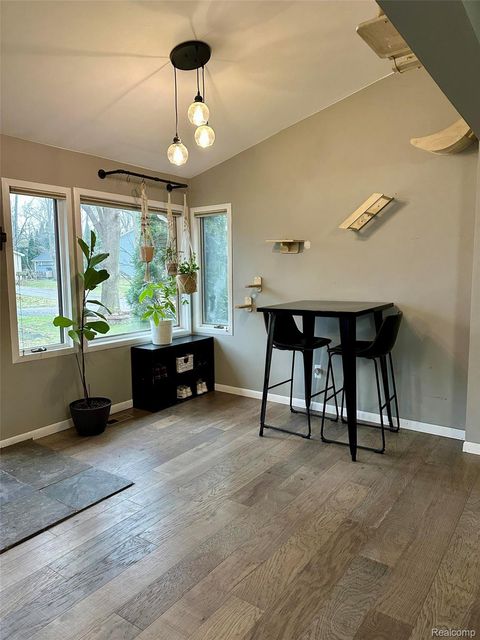 Tiny photo for 3584 Ashview Street, West Bloomfield Charter Township, MI 48324 (MLS # 20261005781)