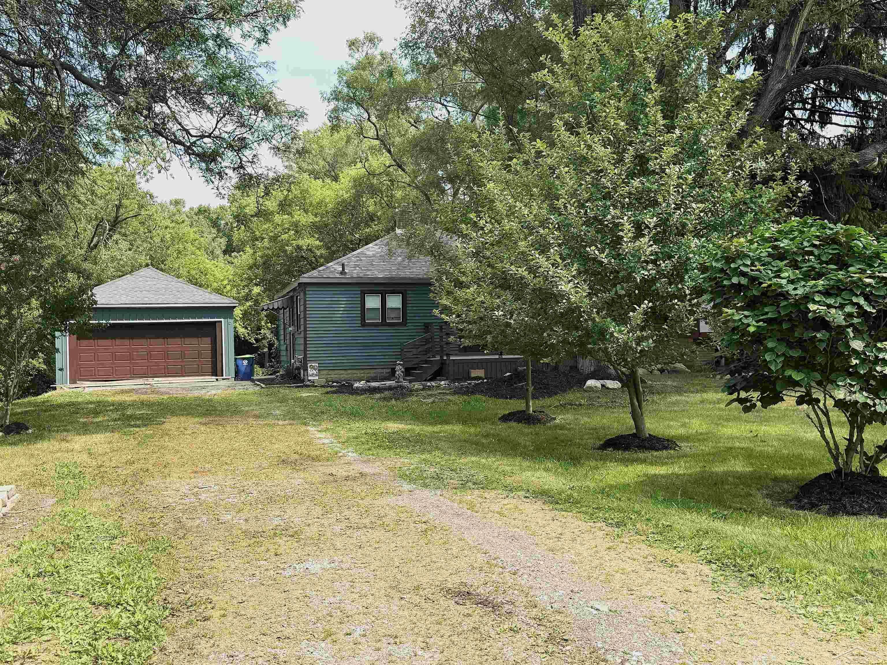 3895 S Washington Road