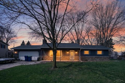 340 Winthrop Lane Saginaw Charter Township MI 48638