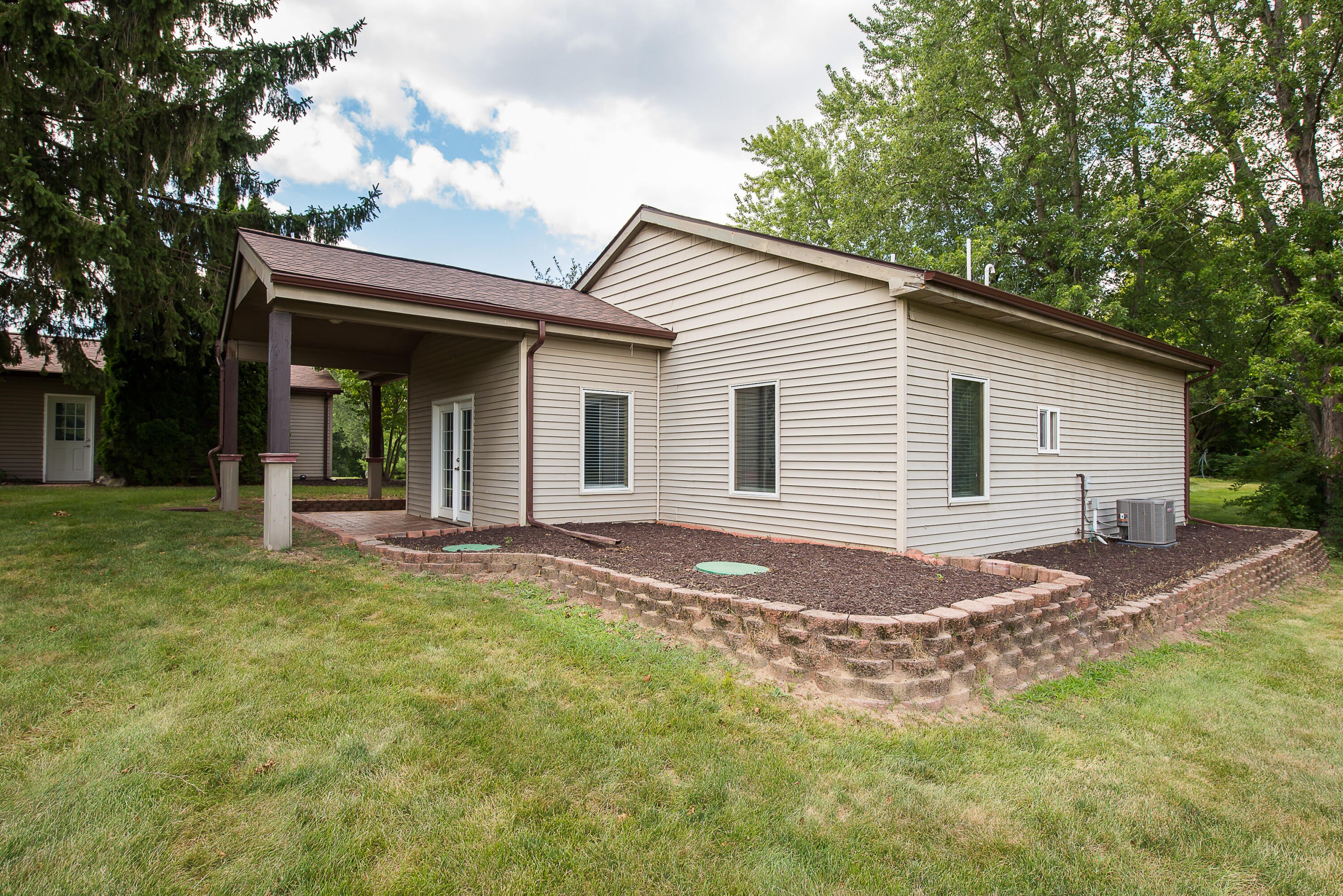 9613 Horseshoe Bend