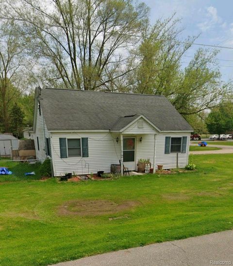 725 S 1st Street Chesaning Village MI 48616