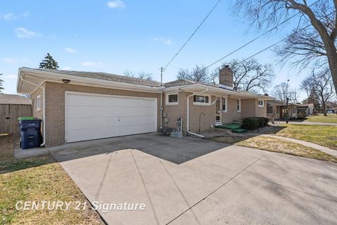 Tiny photo for 2568 Kuhlman Drive, Saginaw Charter Township, MI 48603 (MLS # 61050201483)