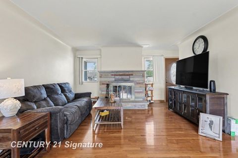 Tiny photo for 2568 Kuhlman Drive, Saginaw Charter Township, MI 48603 (MLS # 61050201483)