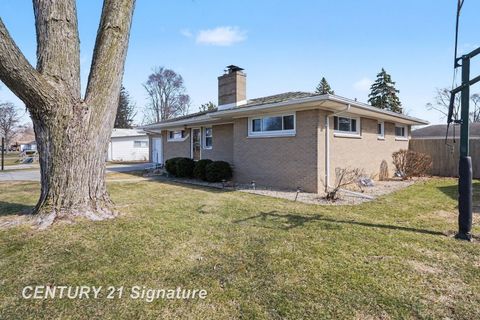 Tiny photo for 2568 Kuhlman Drive, Saginaw Charter Township, MI 48603 (MLS # 61050201483)