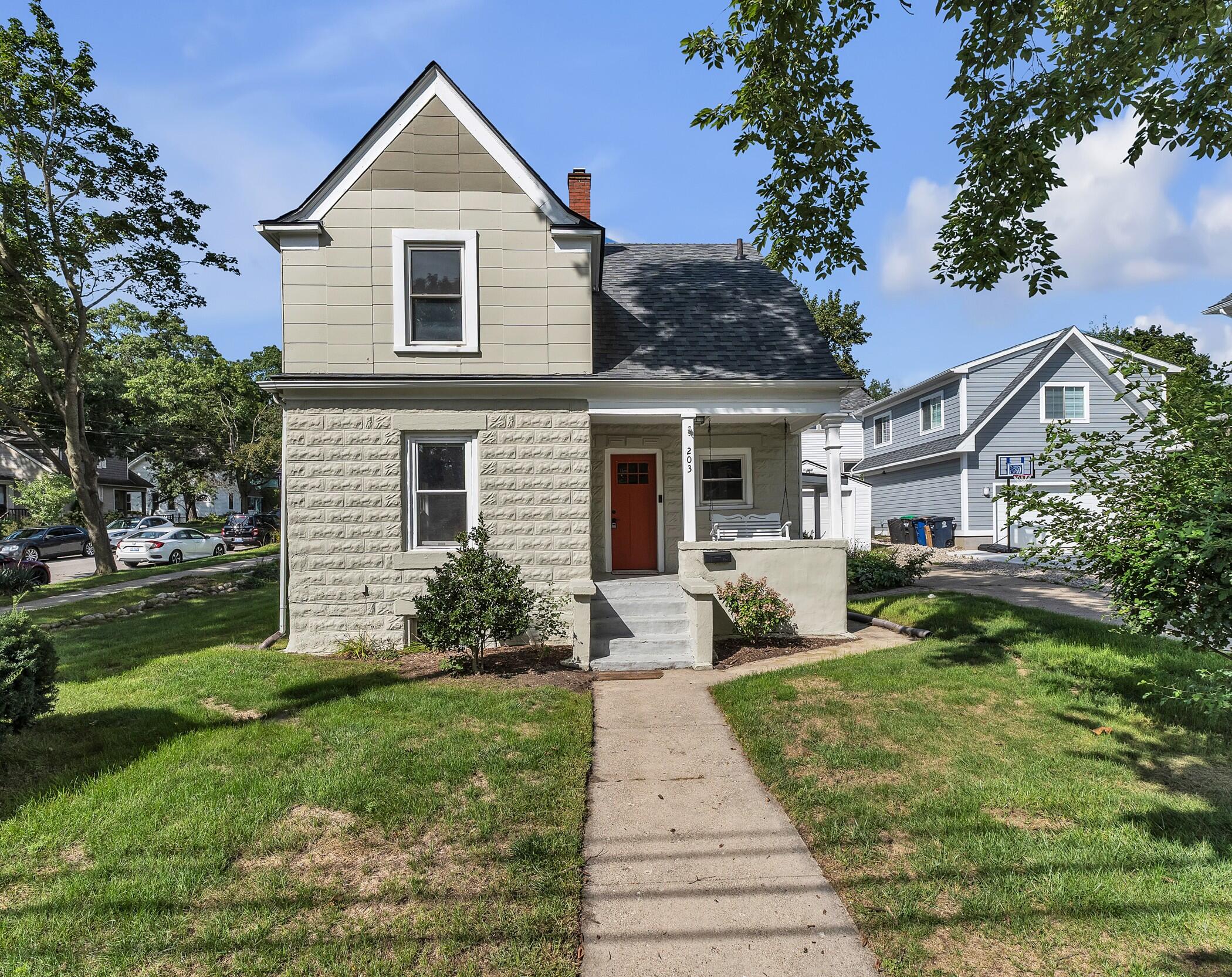 203 N 7th Street