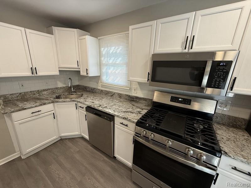 13661 Kingston Street