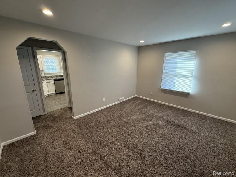 13661 Kingston Street