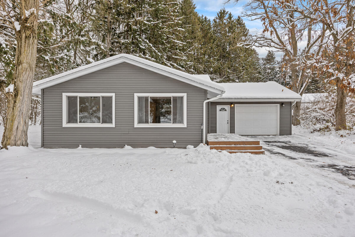 6240 E Holton Whitehall Road