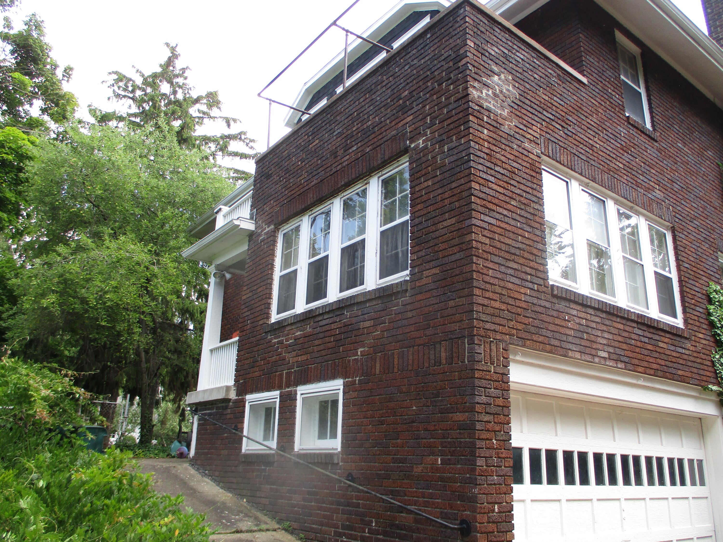 1912 Moores River Drive