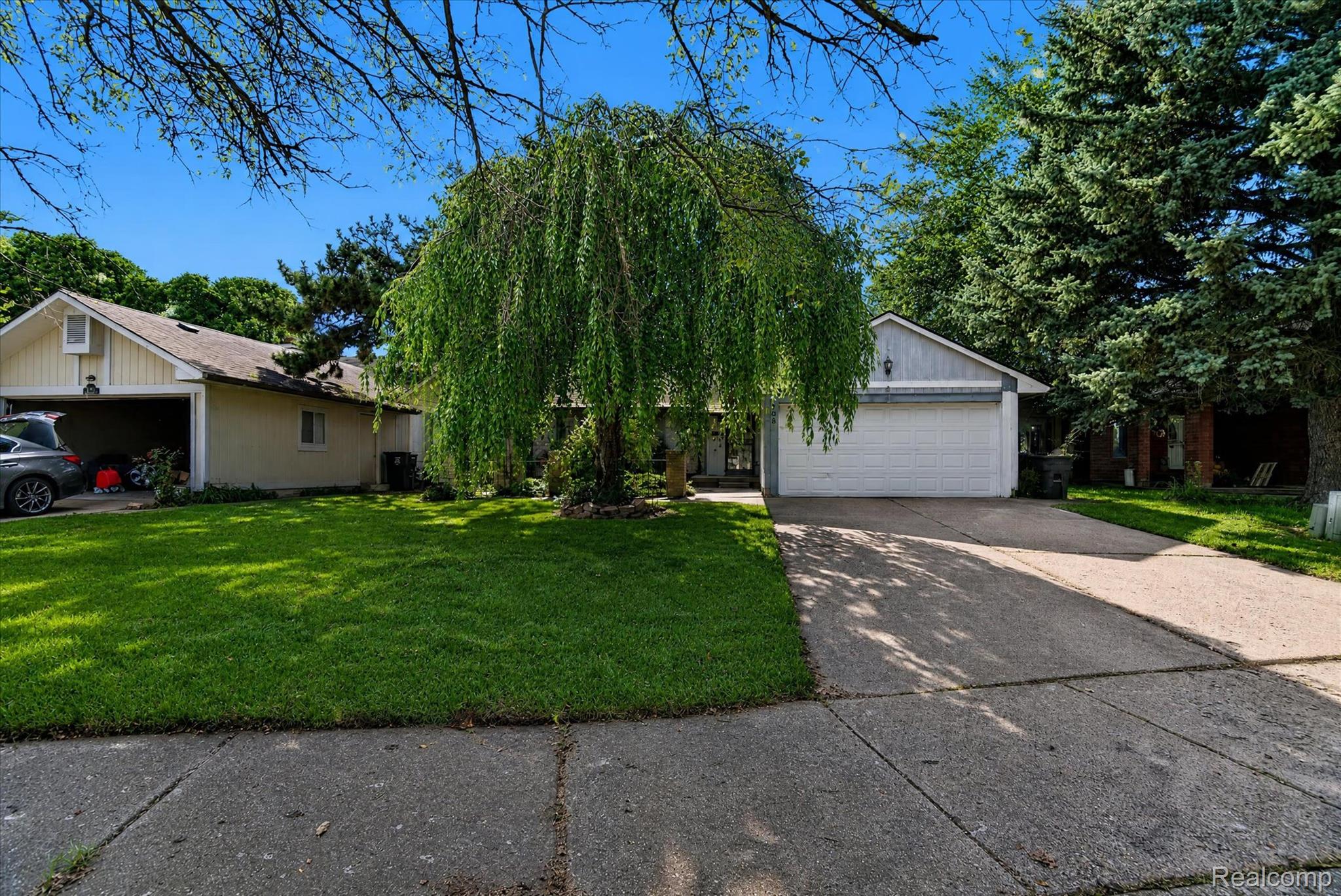 1608 Broad Court