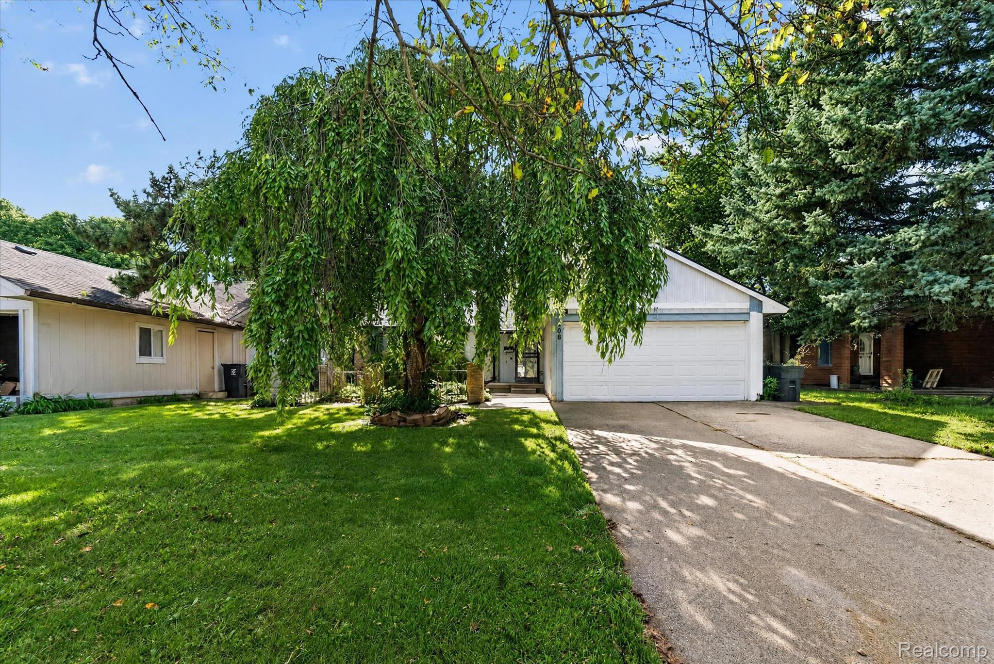 1608 Broad Court