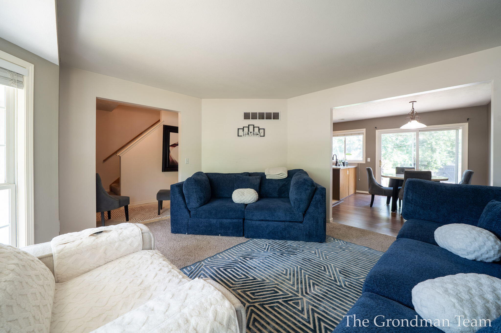 3967 E Deblaay Drive SE