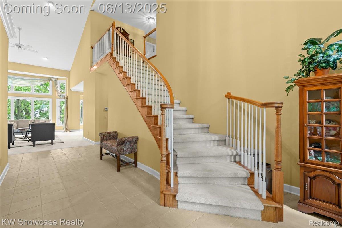 3241 GOVERNORS Lane