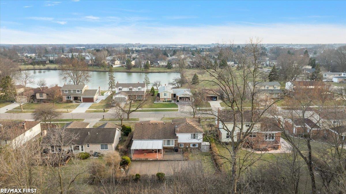 1831 North Lake Drive