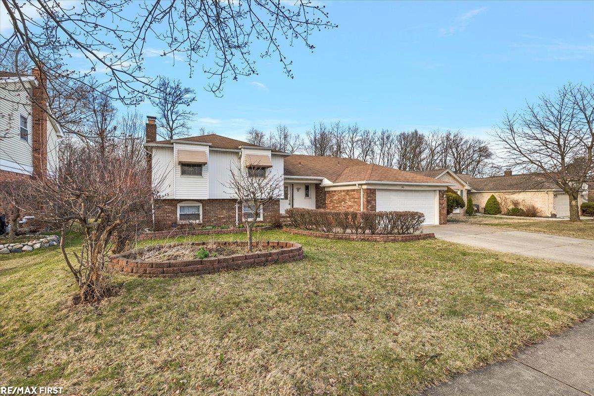 1831 North Lake Drive