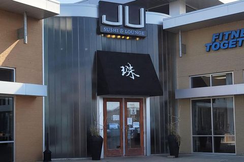 1144 E Paris Avenue SE 9 Grand Rapids Charter Township MI 49546