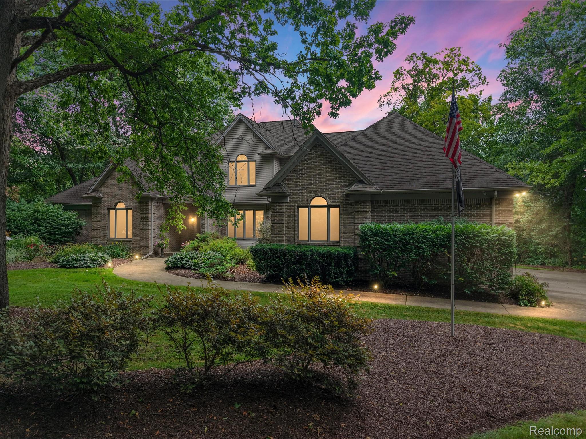 1444 W Clarkston Road