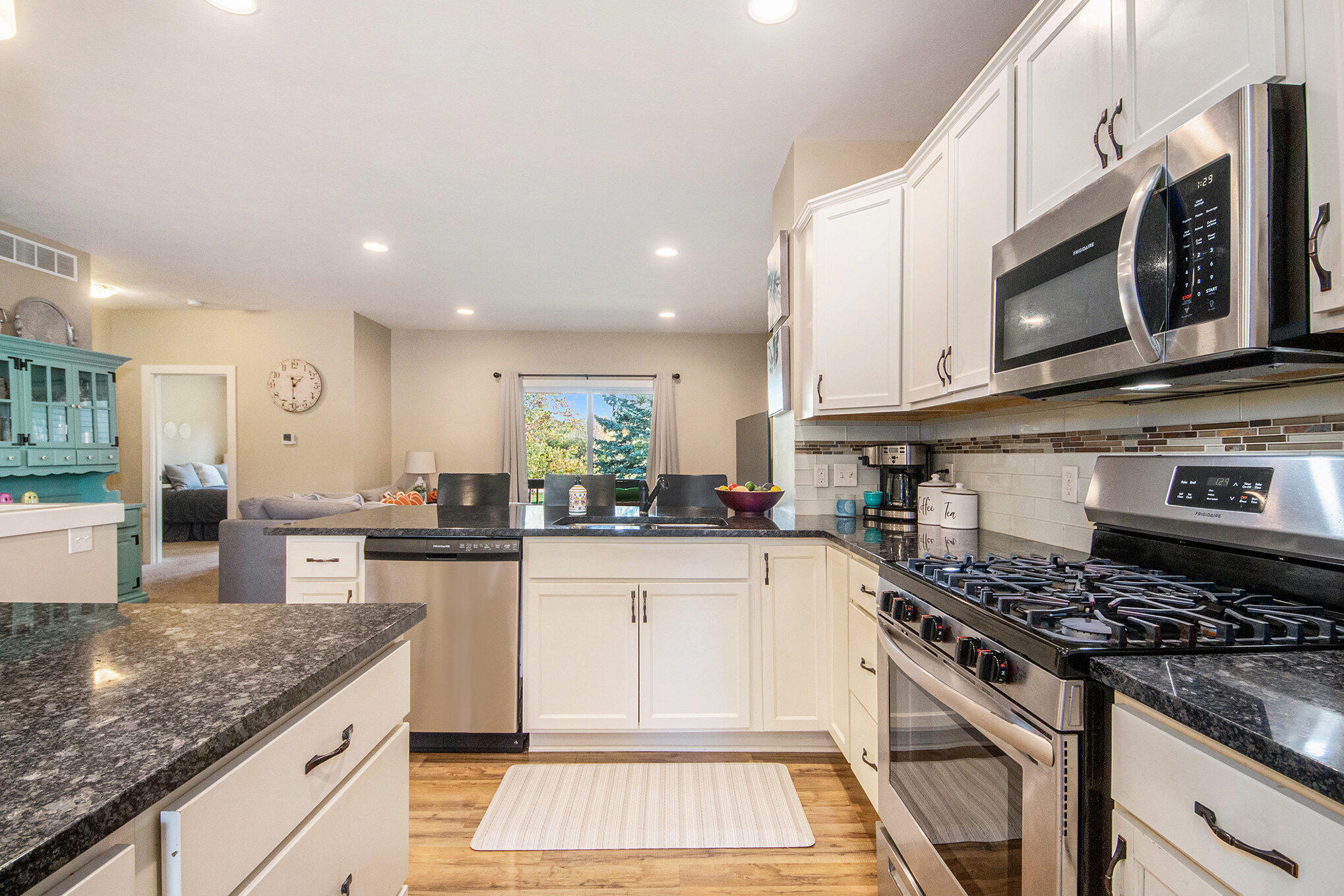 702 Braeside Drive SE