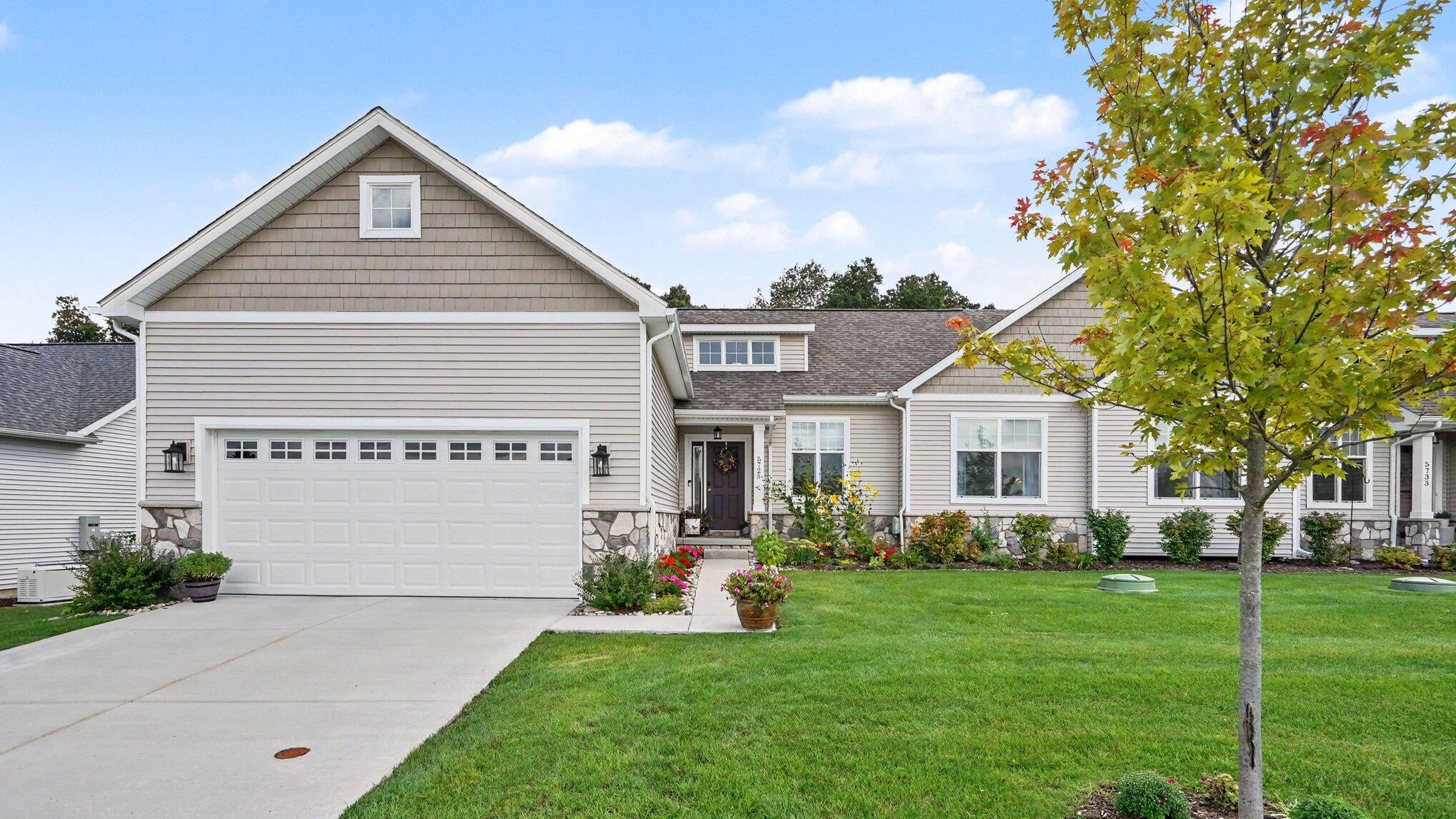 5725 Trail Side Lane