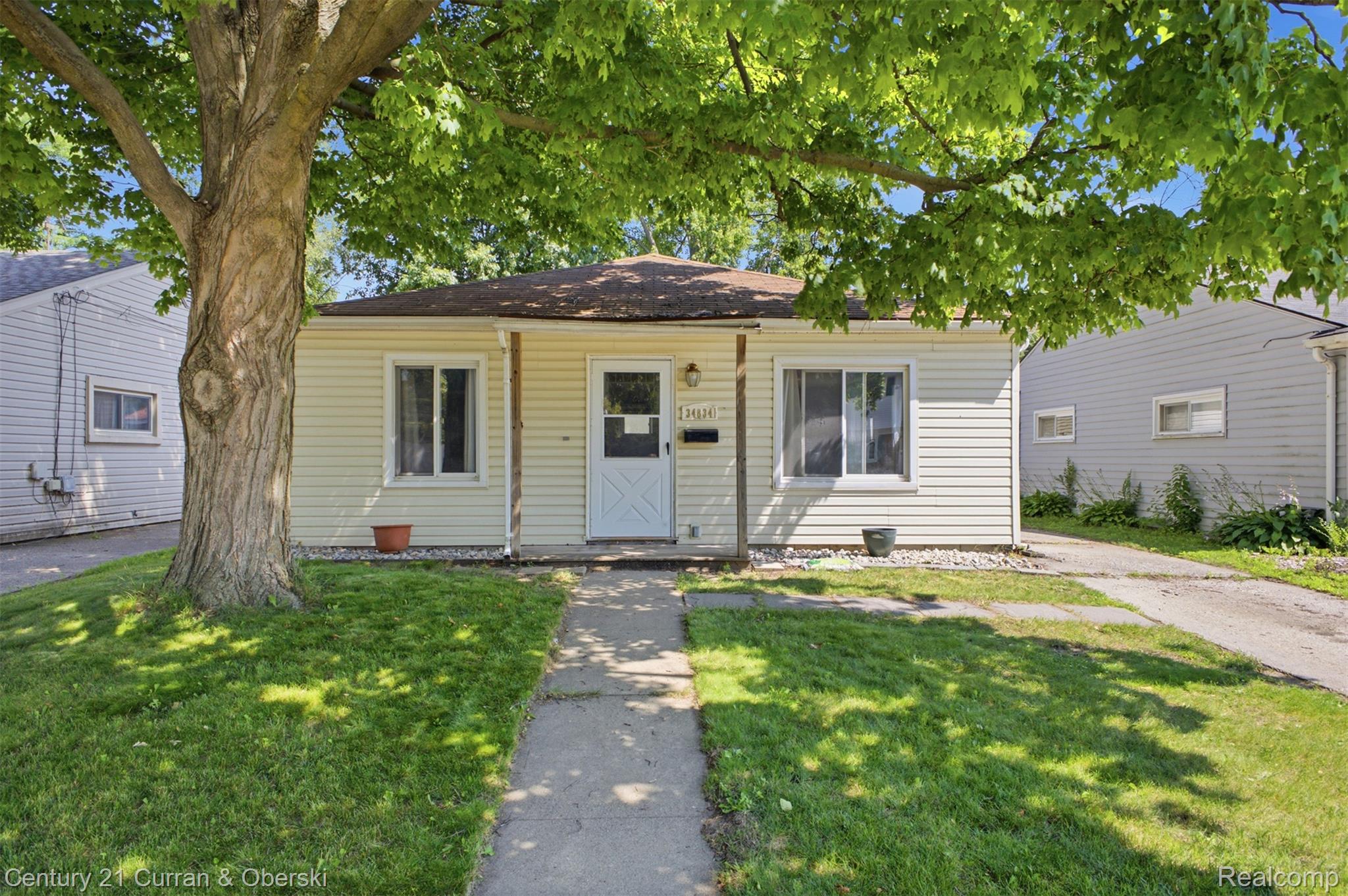 34834 Richard Street