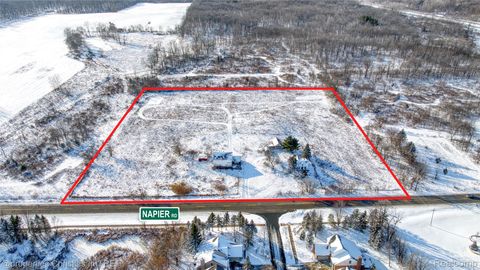 5583 Napier Road Salem Township MI 48170