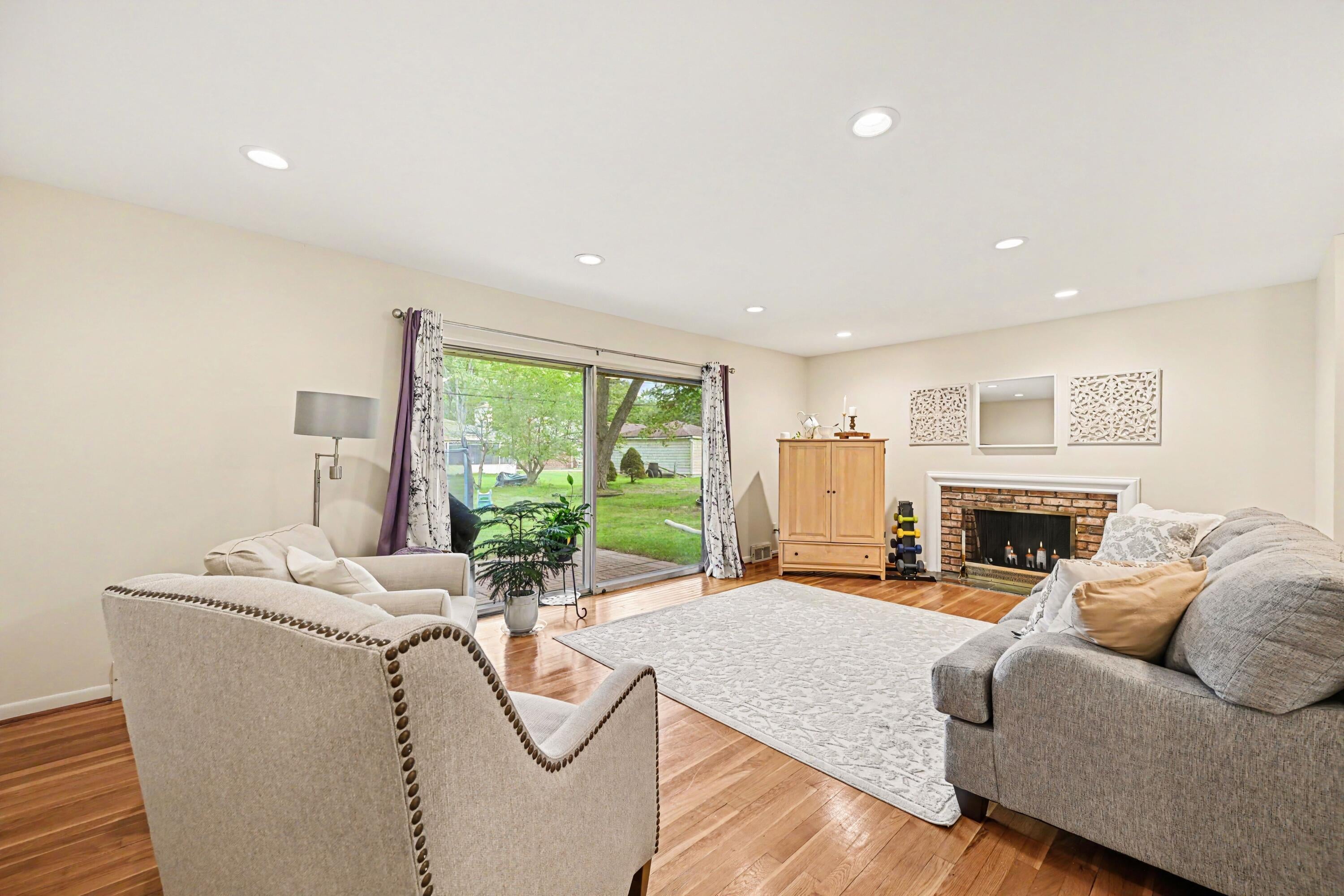 29567 Chelmsford Road