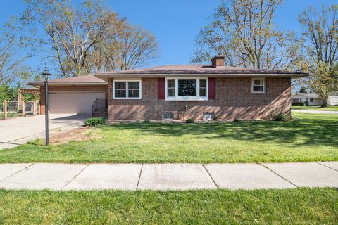 139 E Lewis Milan City MI 48160
