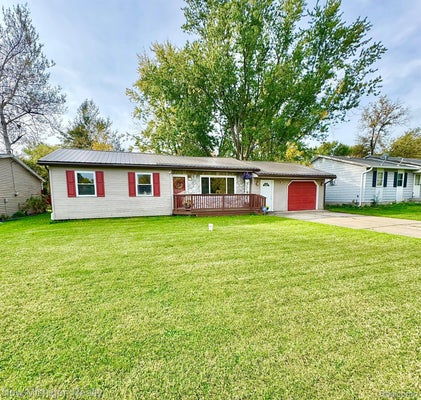 4340 HAAS DR, BURTON, MI 48519 - Image f03e7ccbf80ccf2bf4a4996b29bde977/4117090786