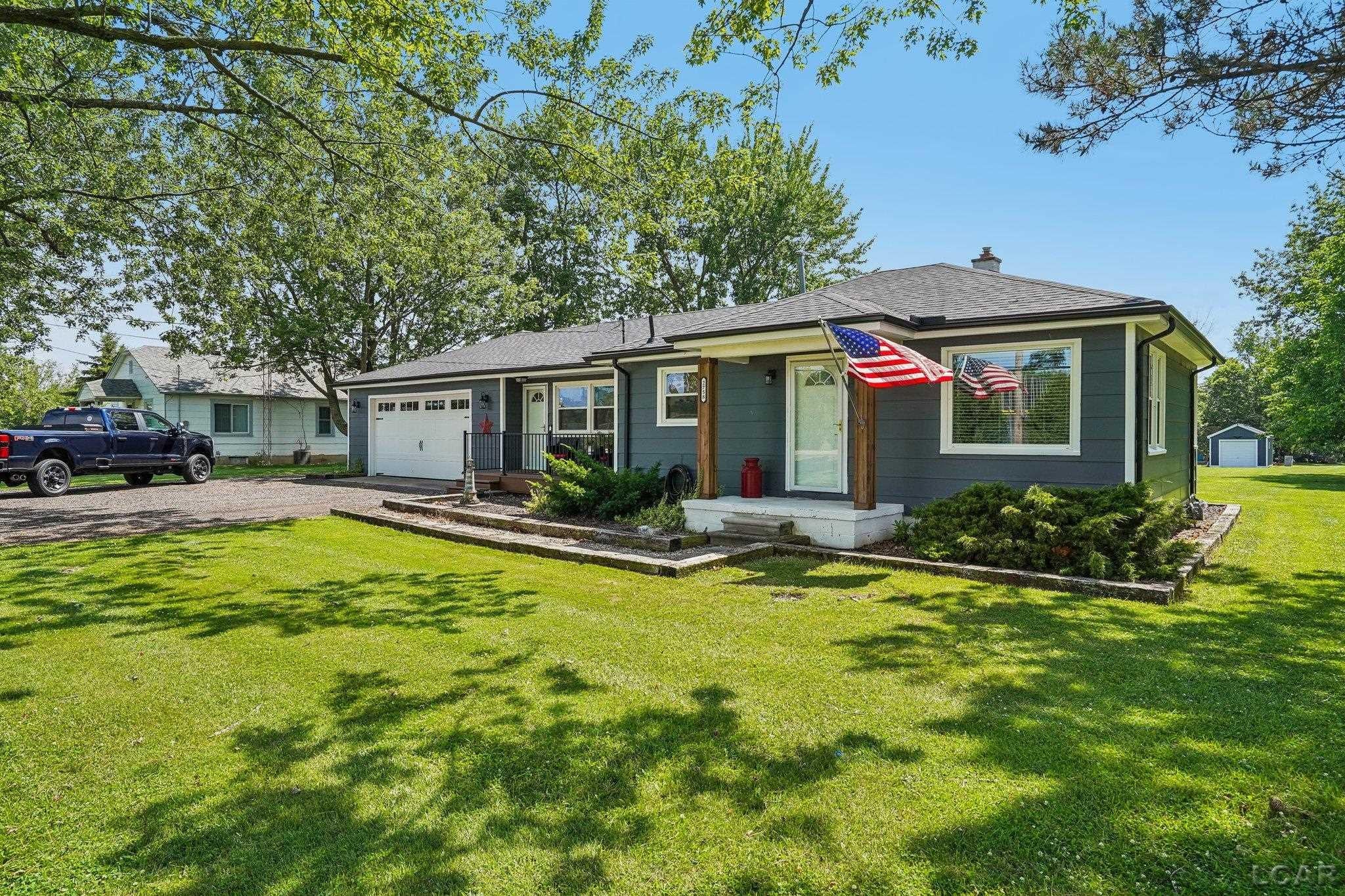 2758 Nadeau Road