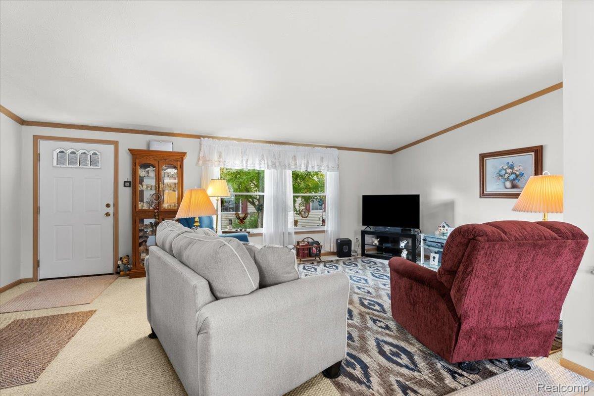 11092 Indianwood Court