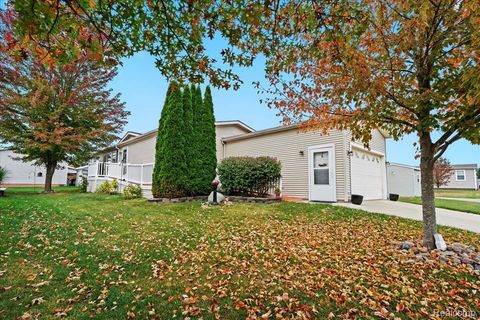 11092 Indianwood Court Green Oak Township MI 48178