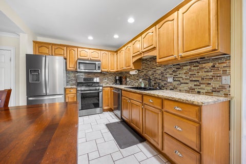 Tiny photo for 840 Edgehill Place, Battle Creek City, MI 49015 (MLS # 64026052536)