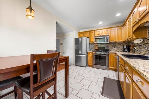 Tiny photo for 840 Edgehill Place, Battle Creek City, MI 49015 (MLS # 64026052536)