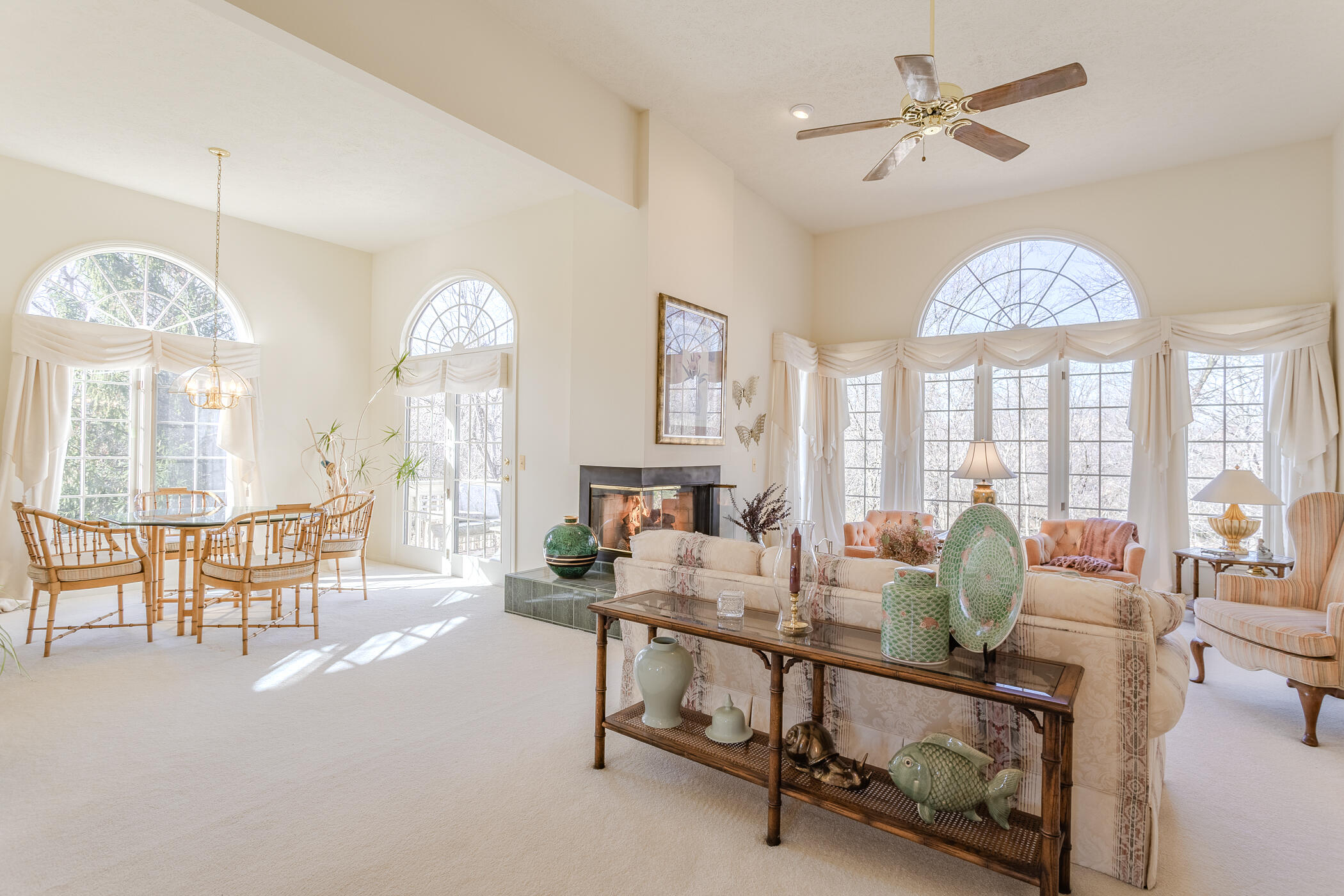 4875 N Quail Crest Drive SE