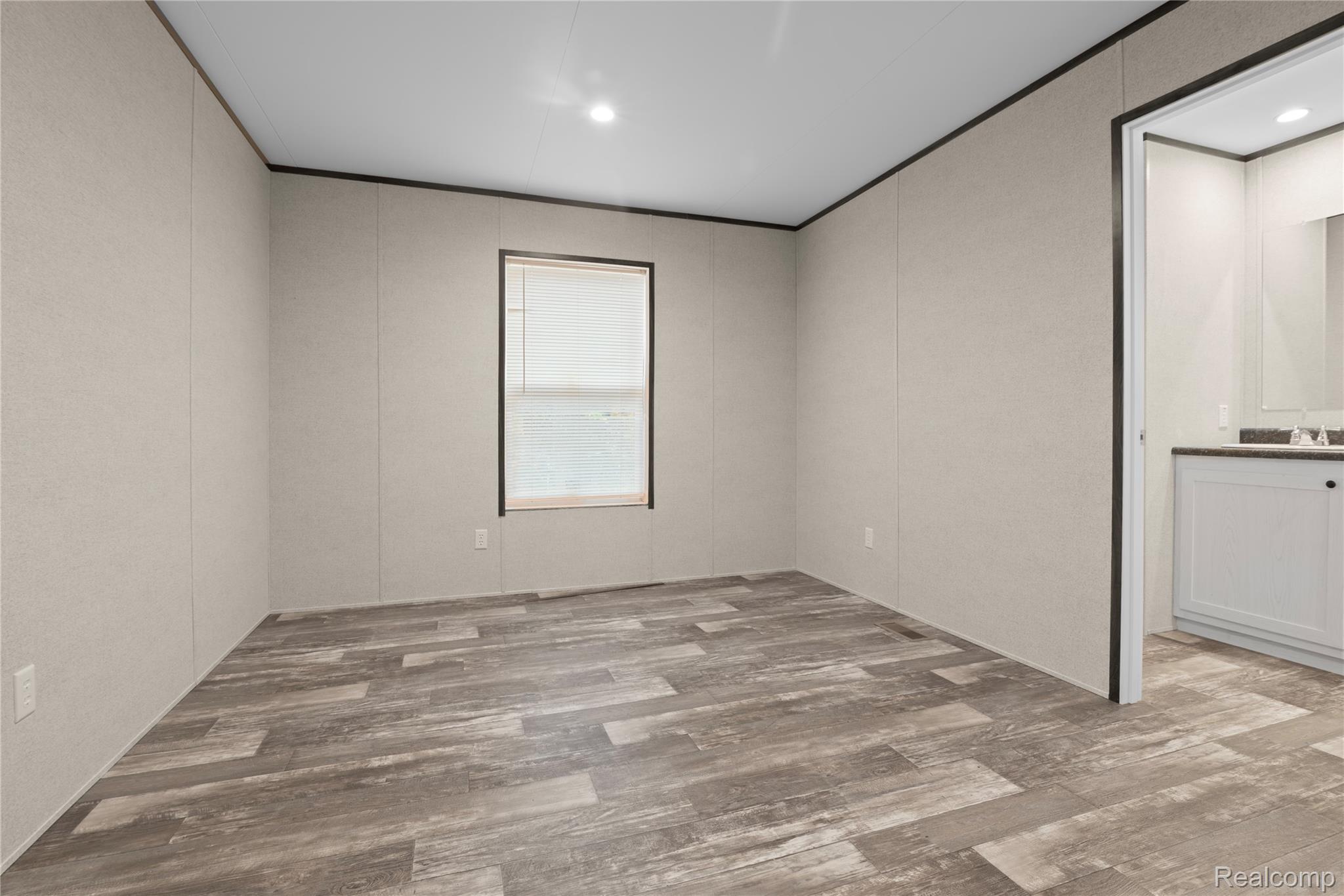 Brighton City, Michigan 48114, United States, 3 Bedrooms Bedrooms, ,2 BathroomsBathrooms,Residential,Active,237049