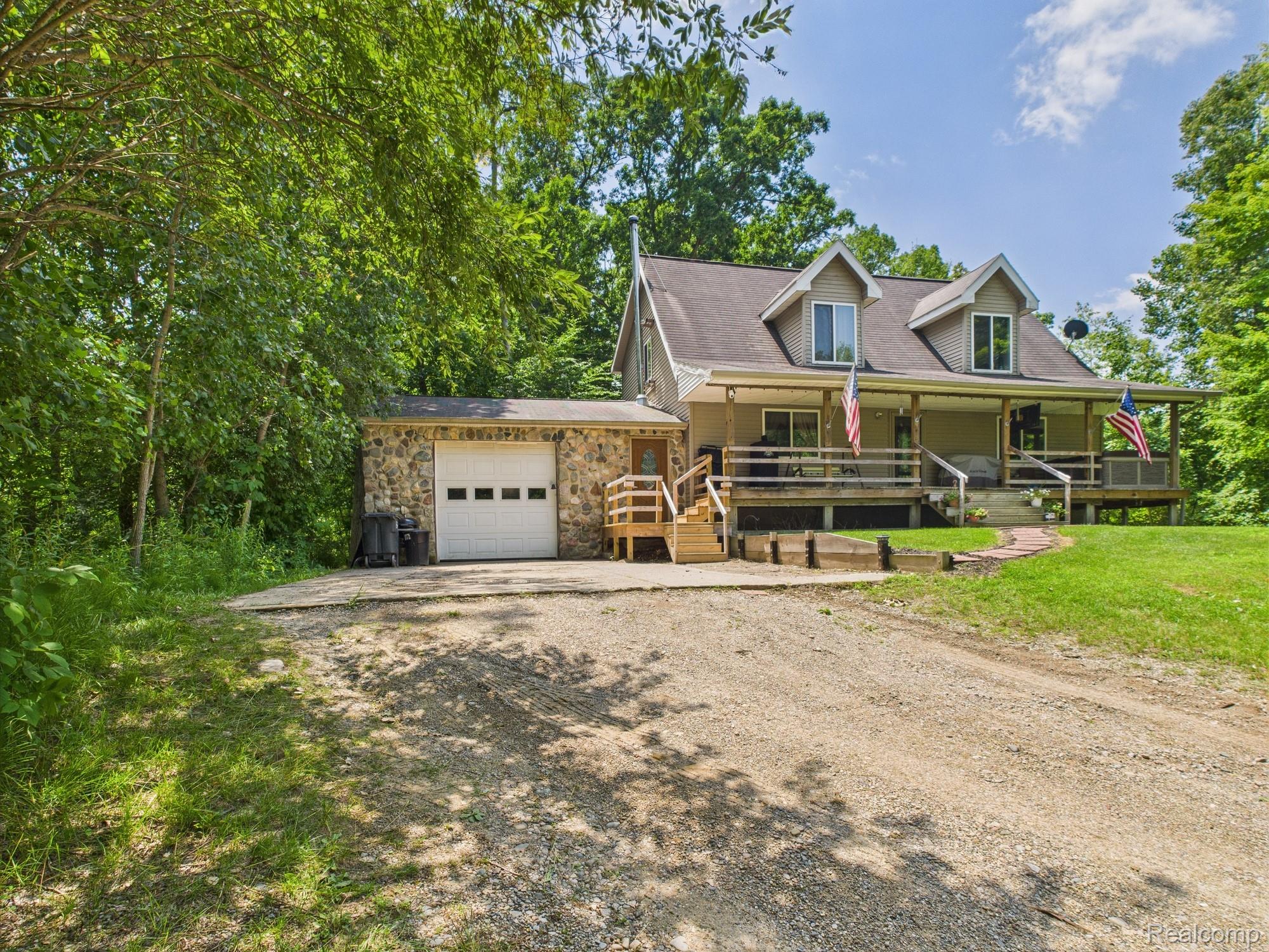 193 MILLER LAKE Road