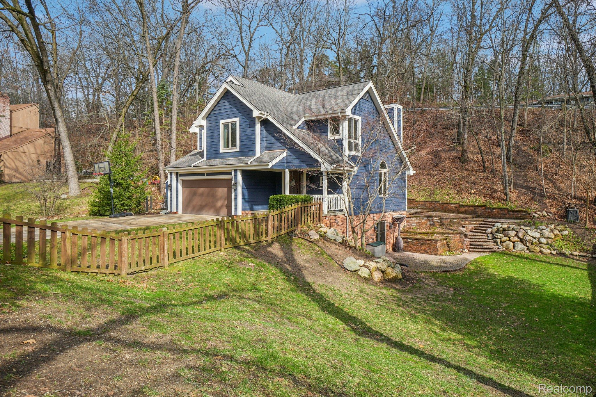 8933 Minne Wanna Road