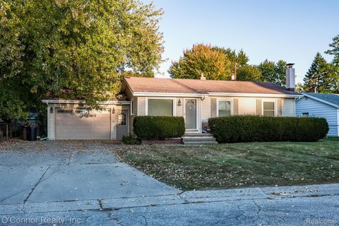 2428 20th Avenue Port Huron City MI 48060