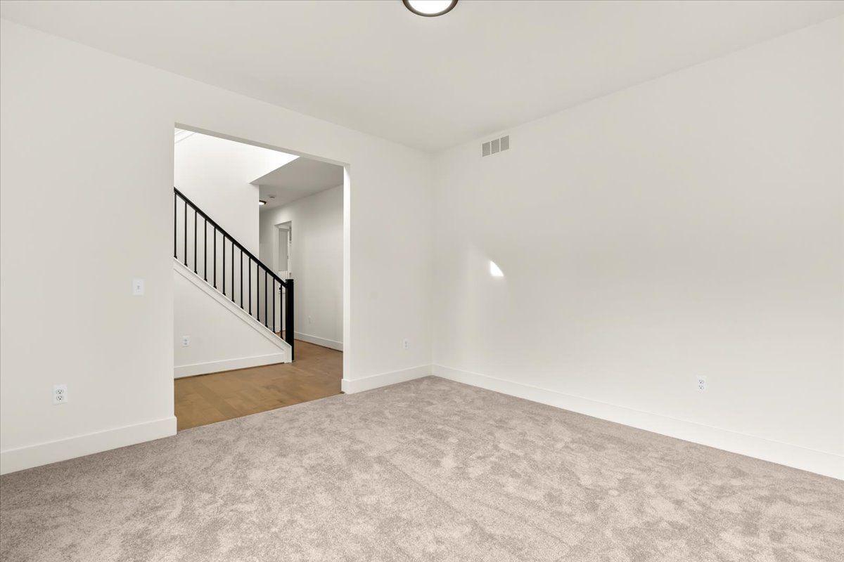 6514 CAMBRIDGE Circle