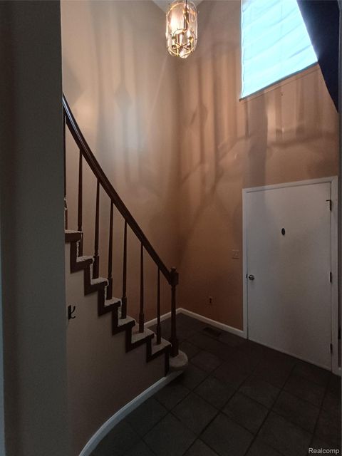 Tiny photo for 112 Stratford Lane, Rochester Hills City, MI 48309 (MLS # 20261043561)