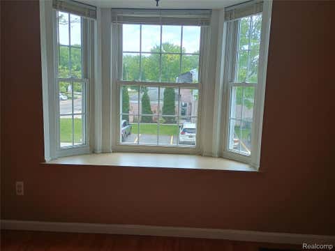 Tiny photo for 112 Stratford Lane, Rochester Hills City, MI 48309 (MLS # 20261043561)