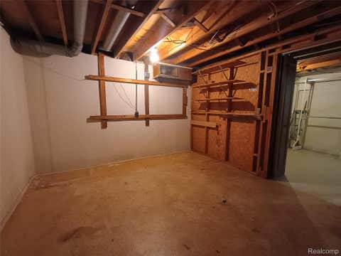 Tiny photo for 112 Stratford Lane, Rochester Hills City, MI 48309 (MLS # 20261043561)