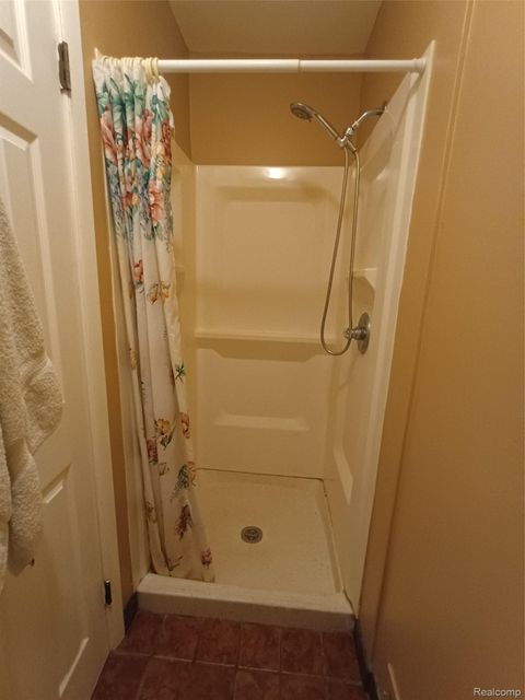 Tiny photo for 112 Stratford Lane, Rochester Hills City, MI 48309 (MLS # 20261043561)