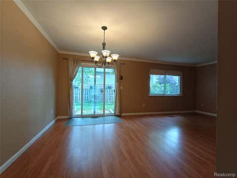 Tiny photo for 112 Stratford Lane, Rochester Hills City, MI 48309 (MLS # 20261043561)